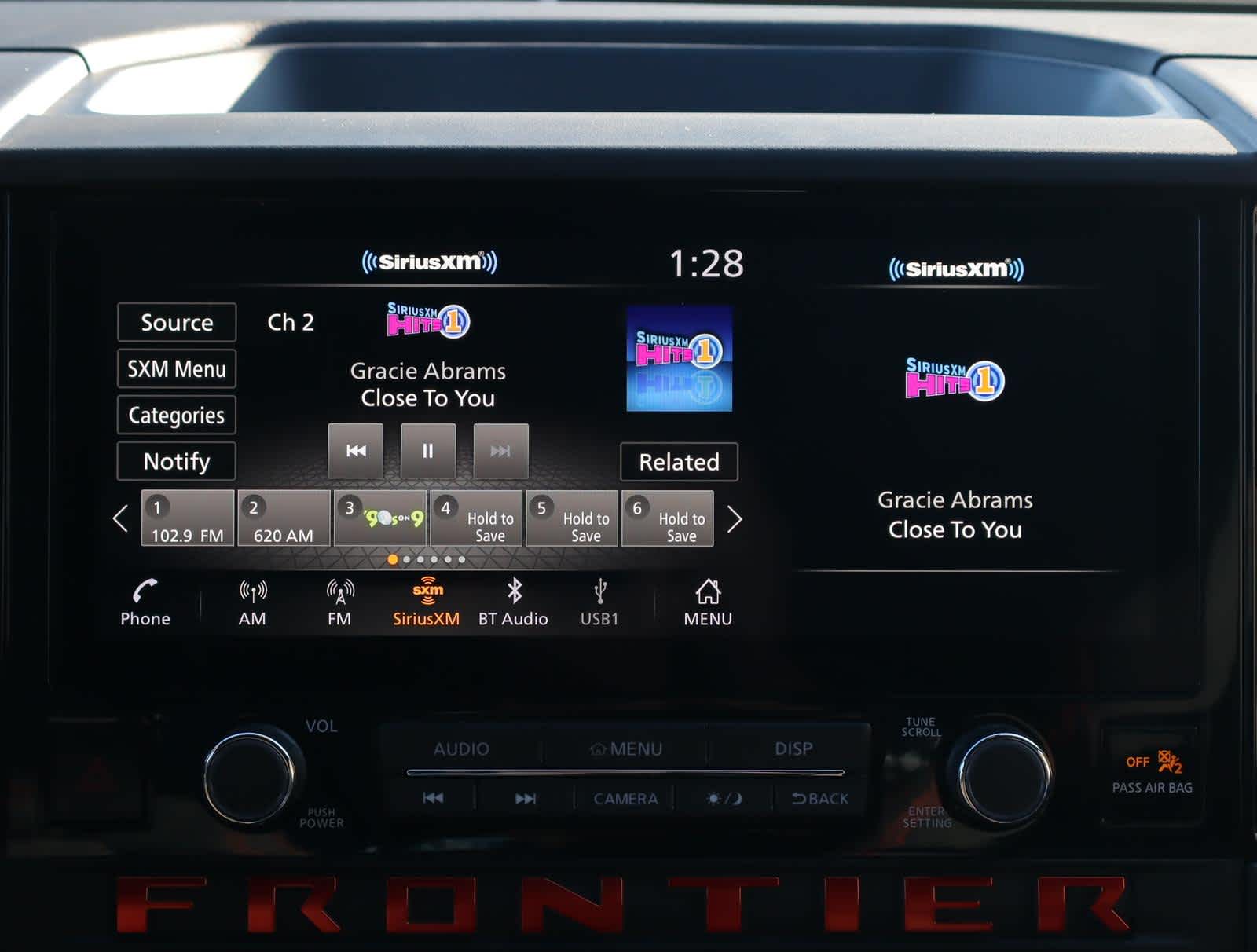 2025 Nissan Frontier PRO-4X photo 19