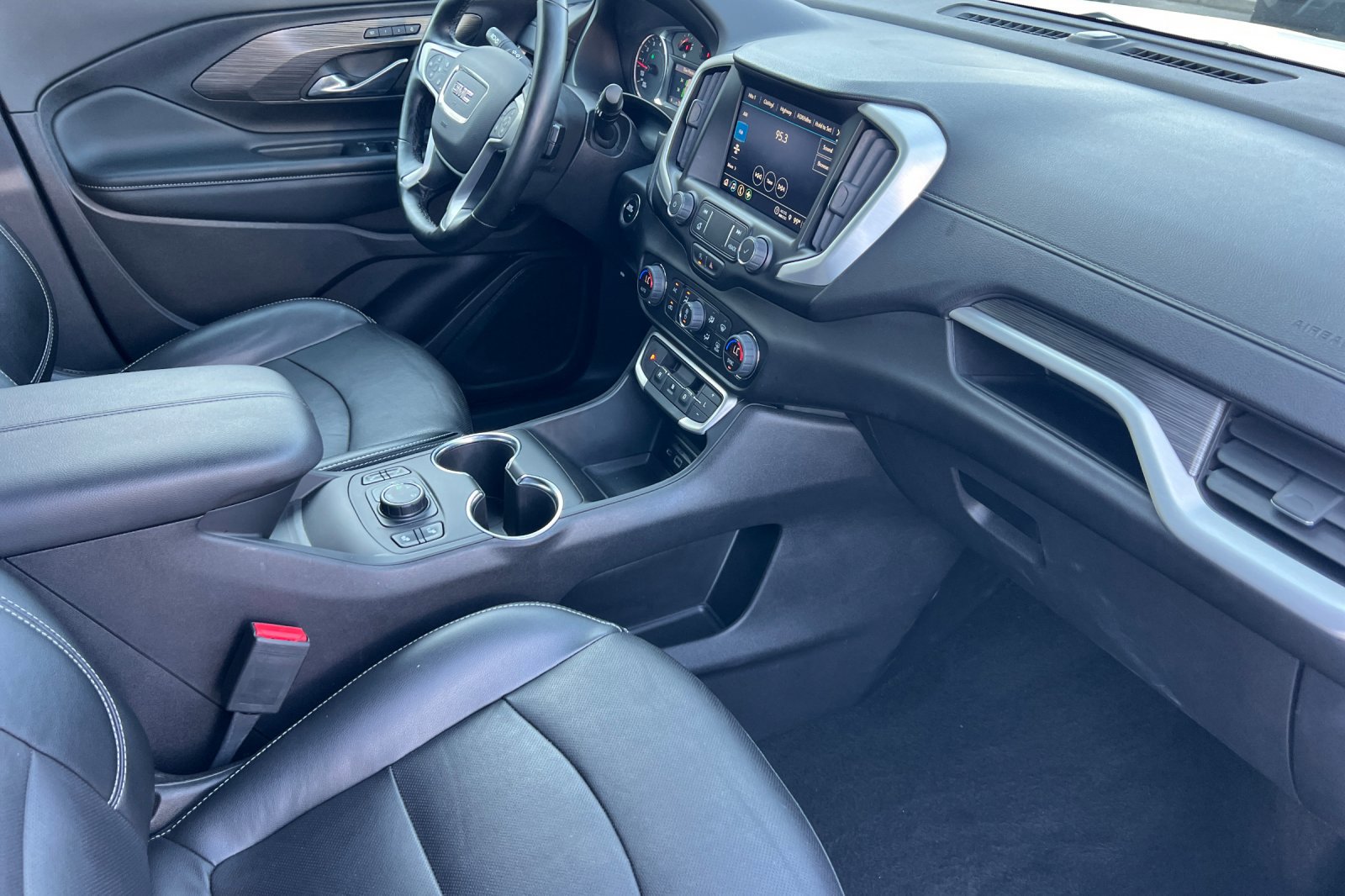 2024 Gmc Terrain SLT photo 14