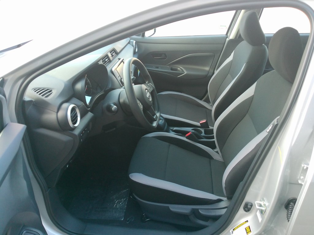 2025 Nissan Versa S photo 8