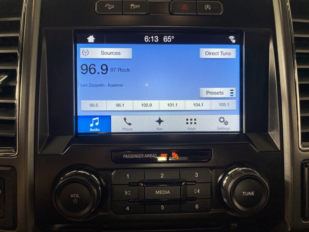 2017 Ford F-150 XLT photo 5
