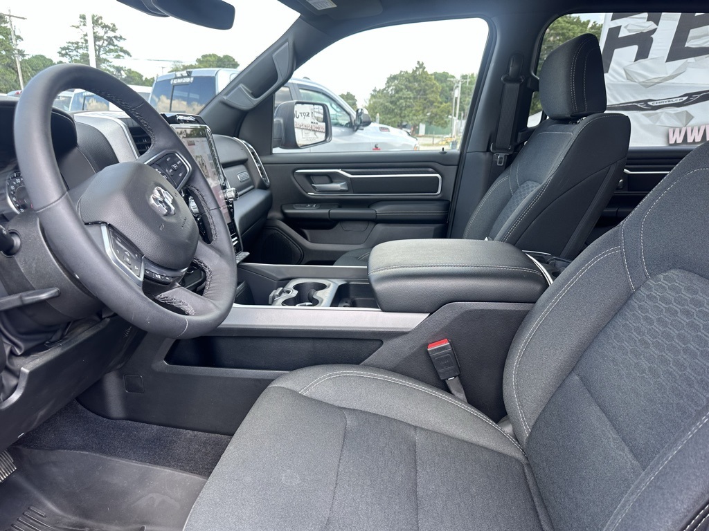 2025 Ram 1500 Big Horn Lone Star photo 3