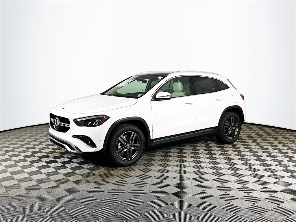 2026 Mercedes Benz GLA 250 4MATIC photo 3