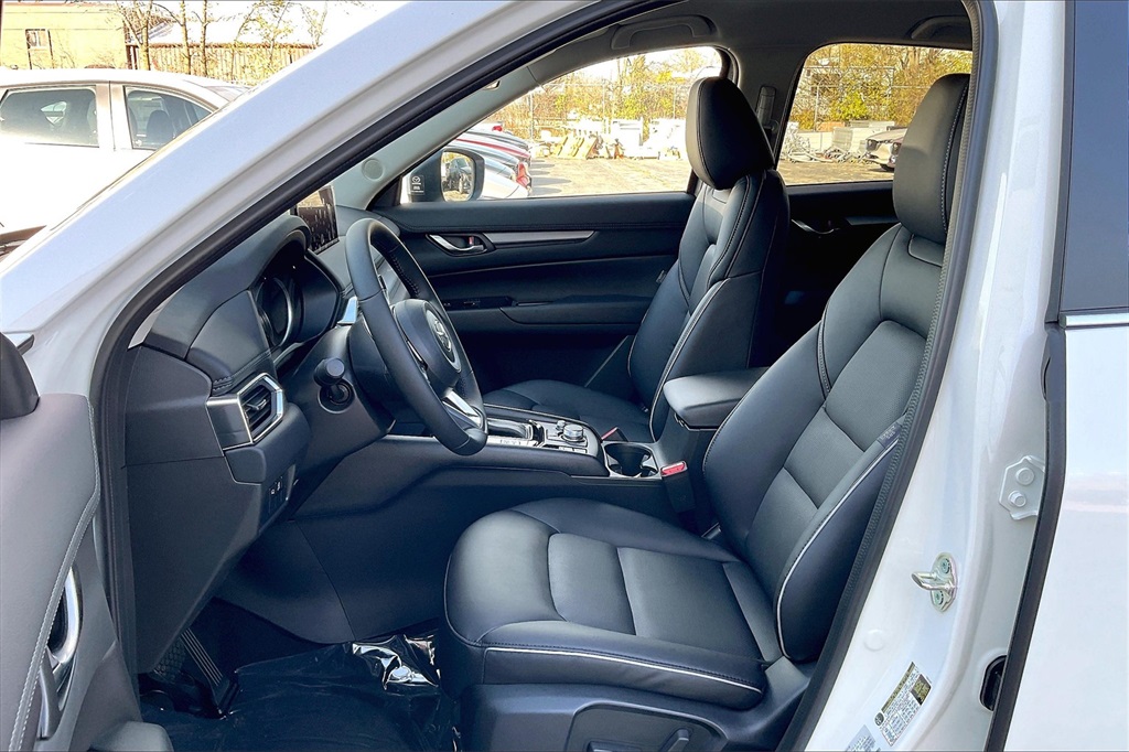 2025 MAZDA CX-5 - Image 8