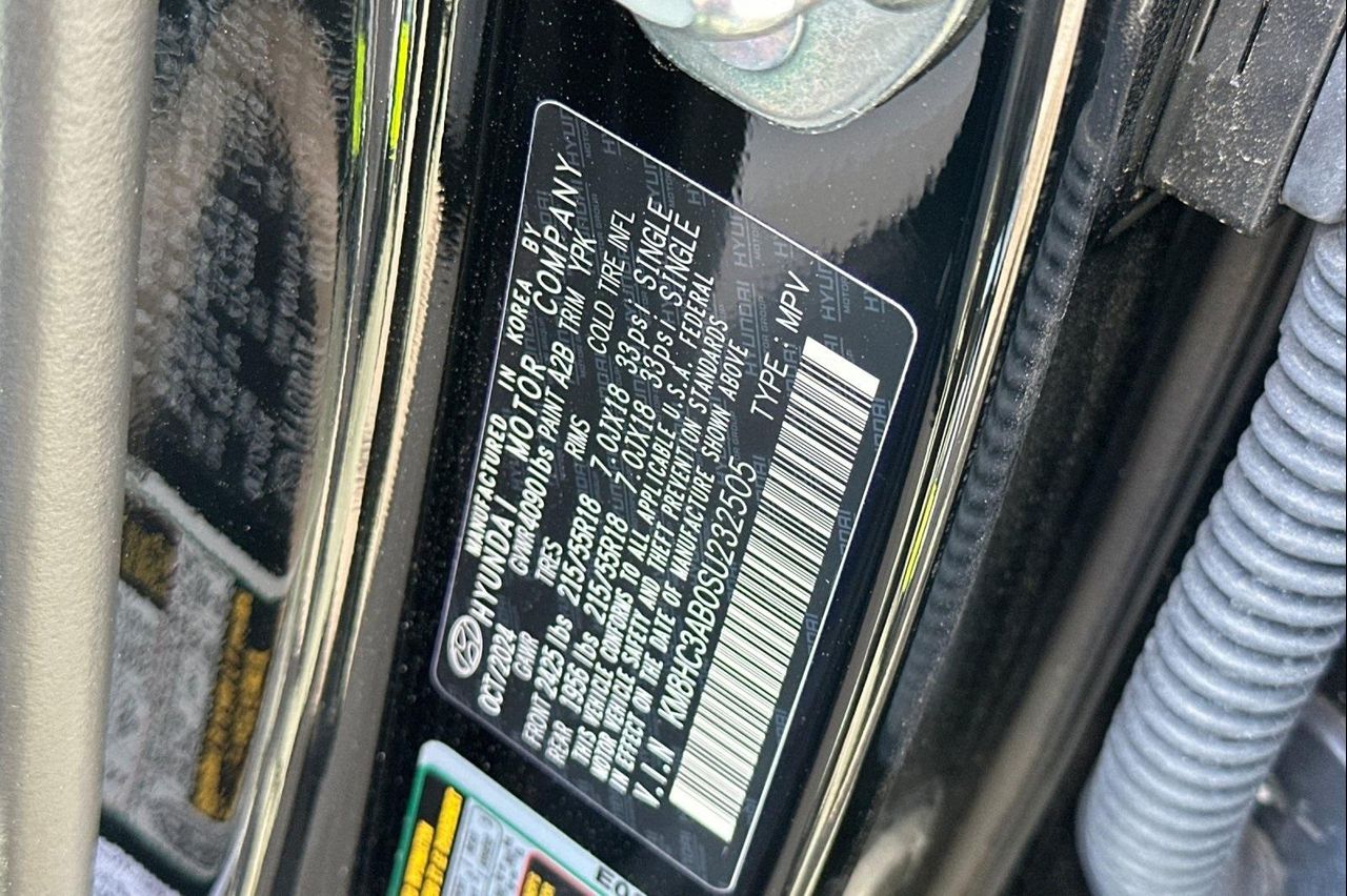 2025 Hyundai Kona SEL photo 28