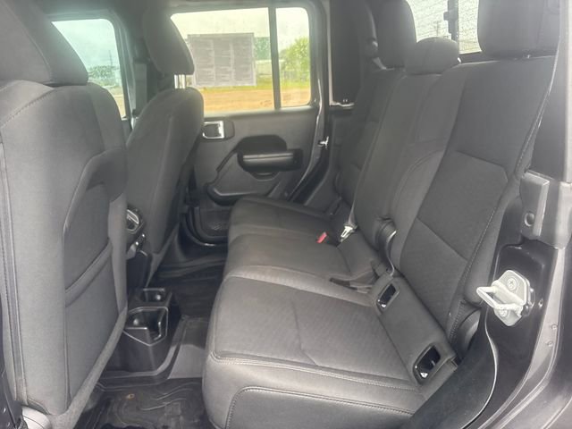 2021 Jeep Gladiator Willys photo 24