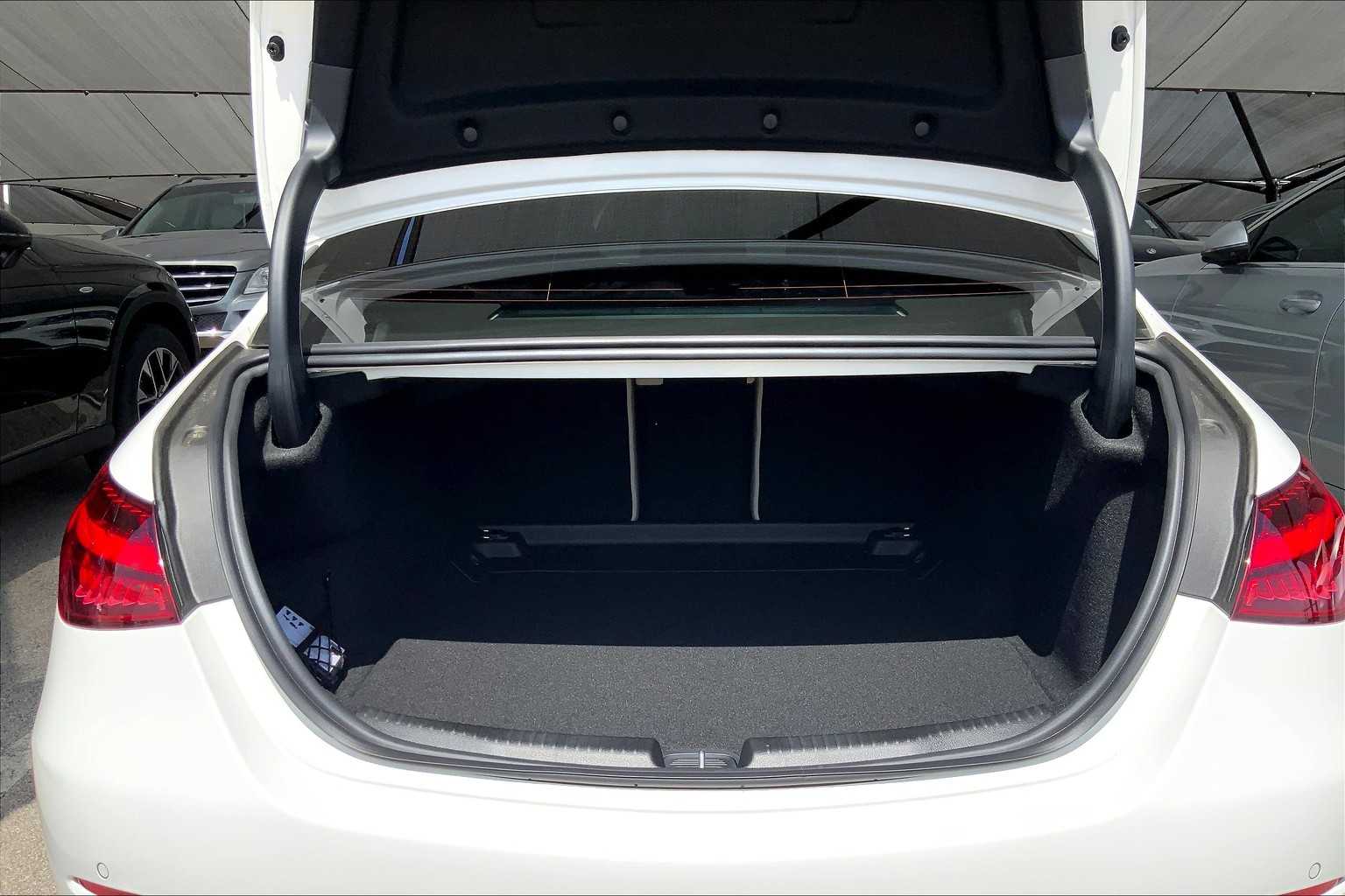 2025 Mercedes Benz C 300 4MATIC Sedan photo 12