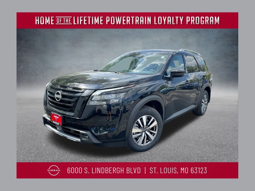 2025 Nissan Pathfinder SL's photo