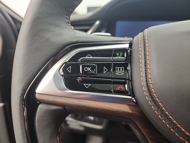 2025 Jeep Grand Cherokee Summit photo 17