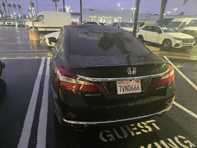 2017 Honda Accord Sport photo 4