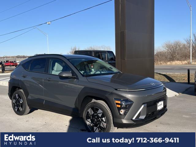 2025 Hyundai Kona SEL photo 3