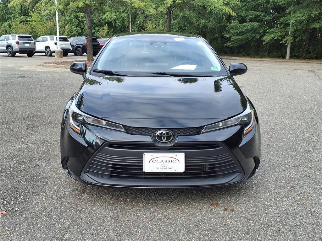 2024 Toyota Corolla LE photo 2