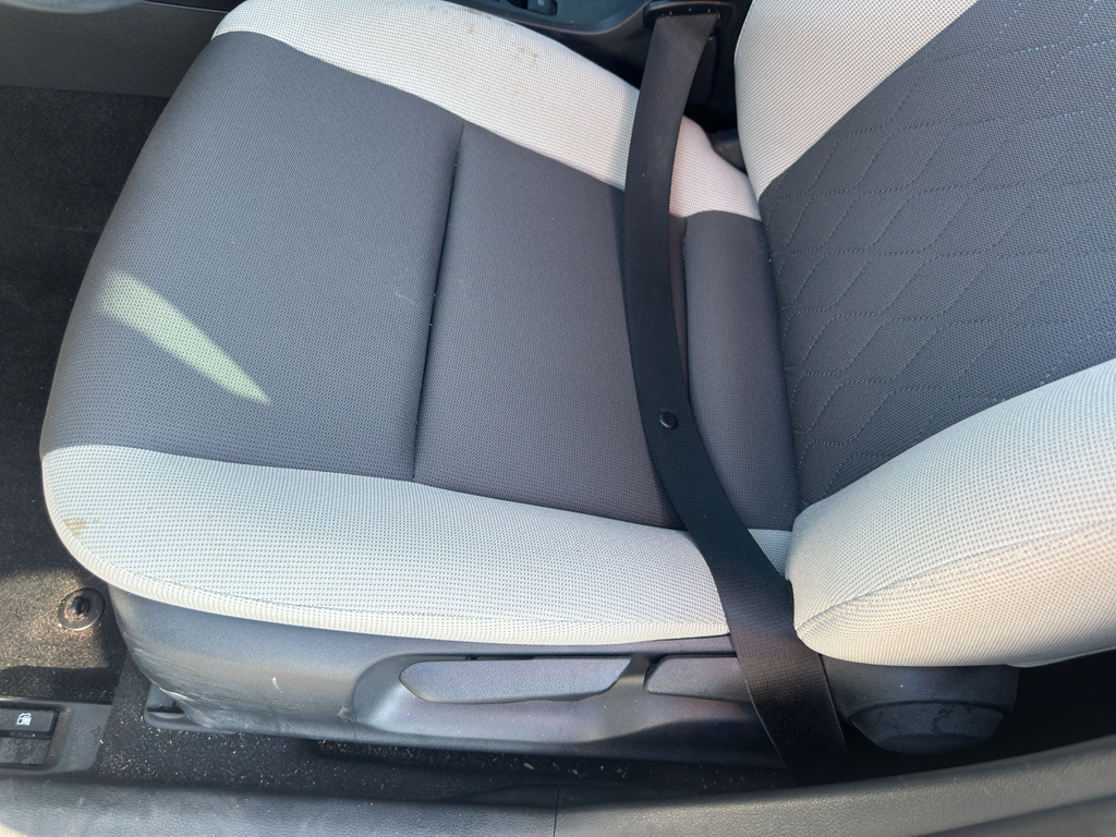 2024 Toyota Corolla LE photo 6