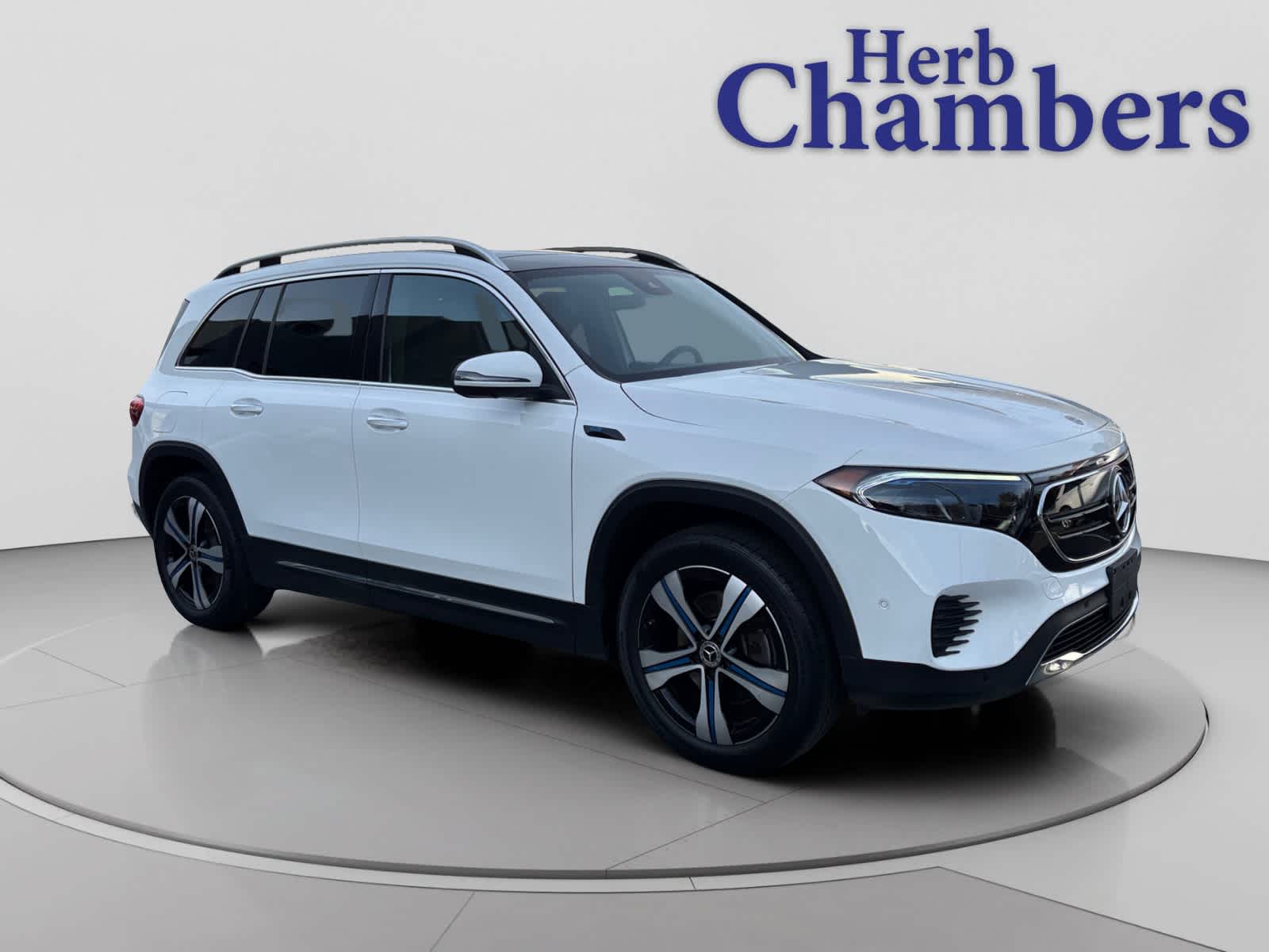 2023 Mercedes-Benz EQB Base's photo