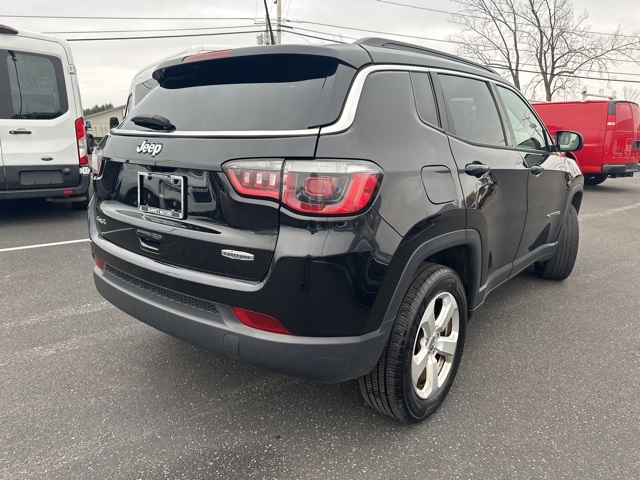 2019 Jeep Compass Latitude photo 4