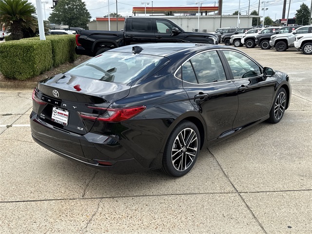 2025 Toyota Camry XLE photo 3
