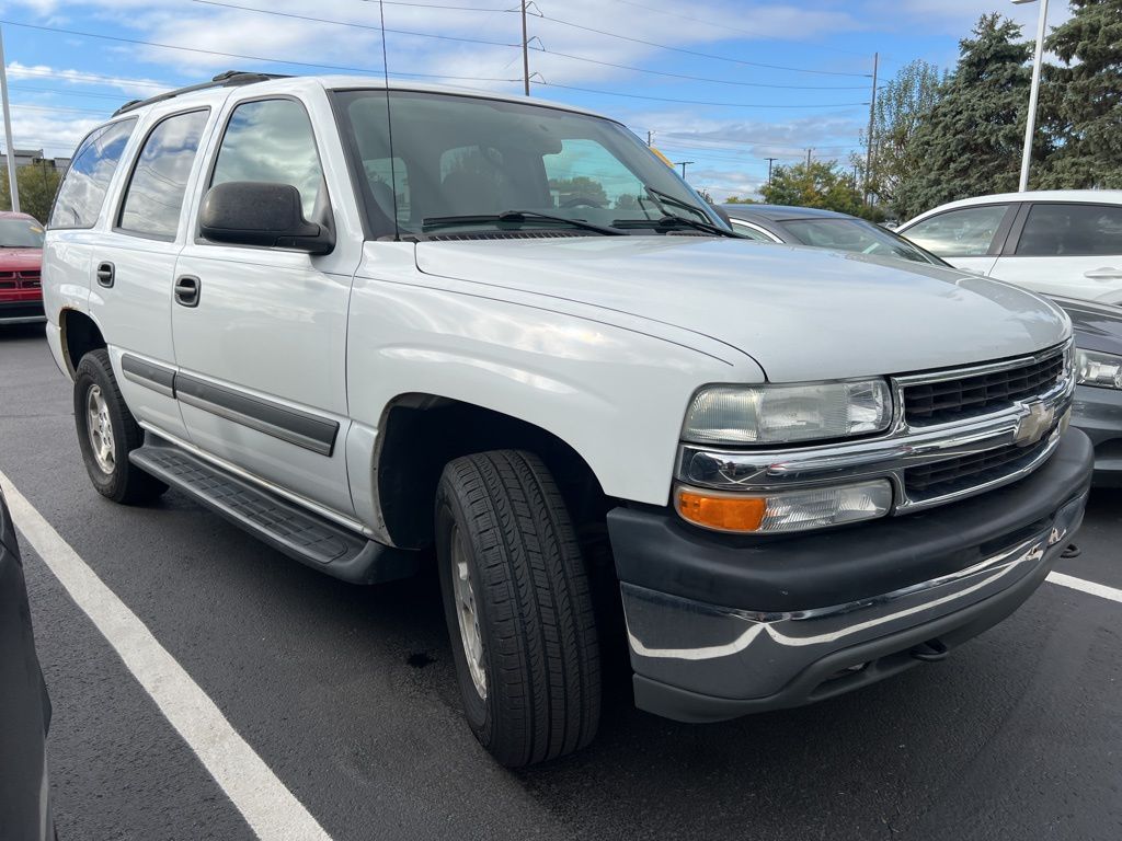 2004 Chevrolet Tahoe LS photo 4