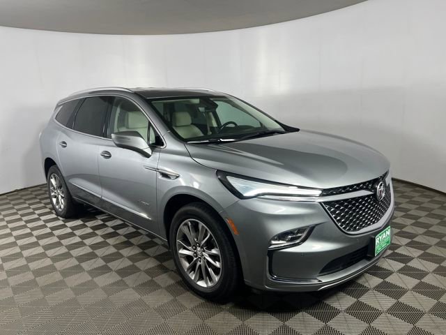 2024 Buick Enclave Avenir's photo