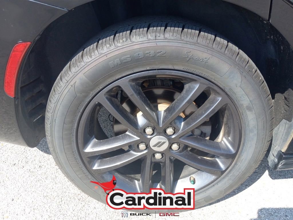 2019 Dodge Charger SXT photo 4