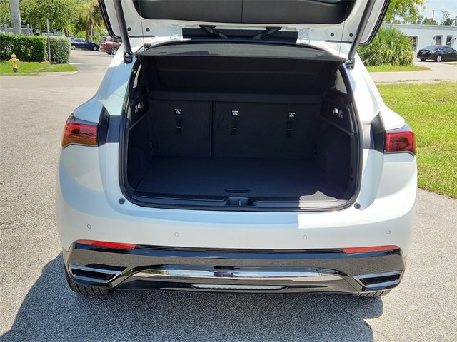 2025 Buick Envision Sport Touring photo 4