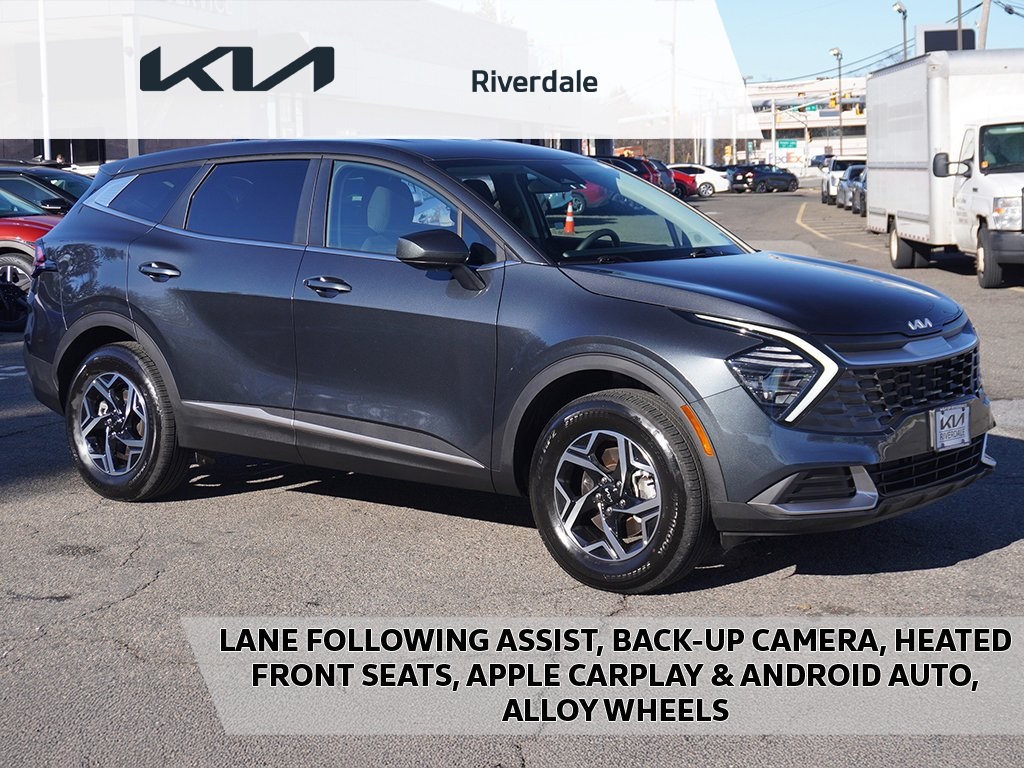 2025 Kia Sportage LX's photo