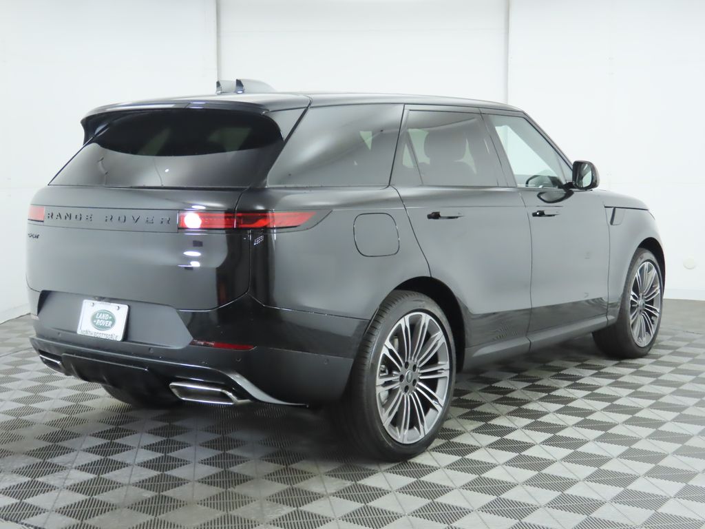 2025 Land Rover Range Rover Sport SE photo 3