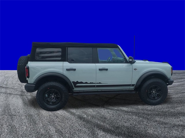 2022 Ford Bronco Wildtrak photo 3