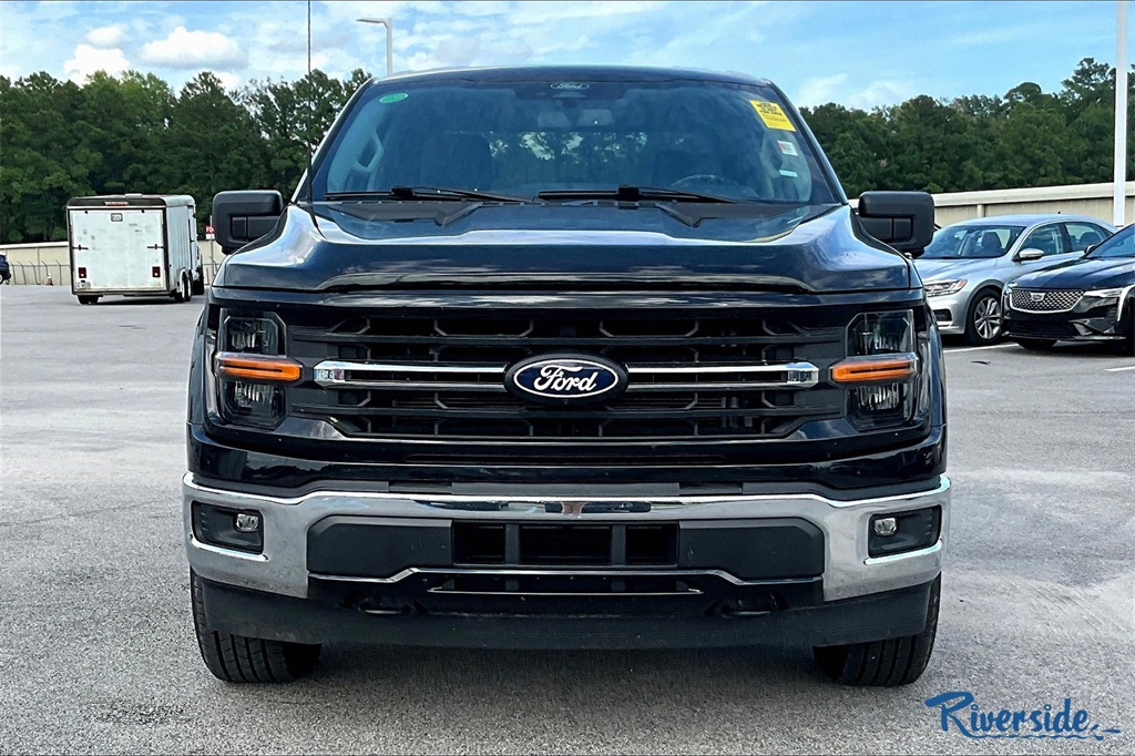 2024 Ford F-150 XLT photo 2