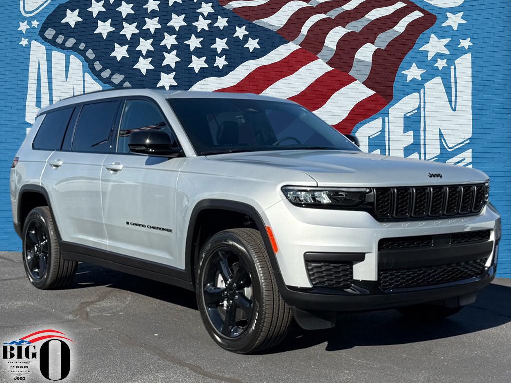 2025 Jeep Grand Cherokee L Altitude's photo
