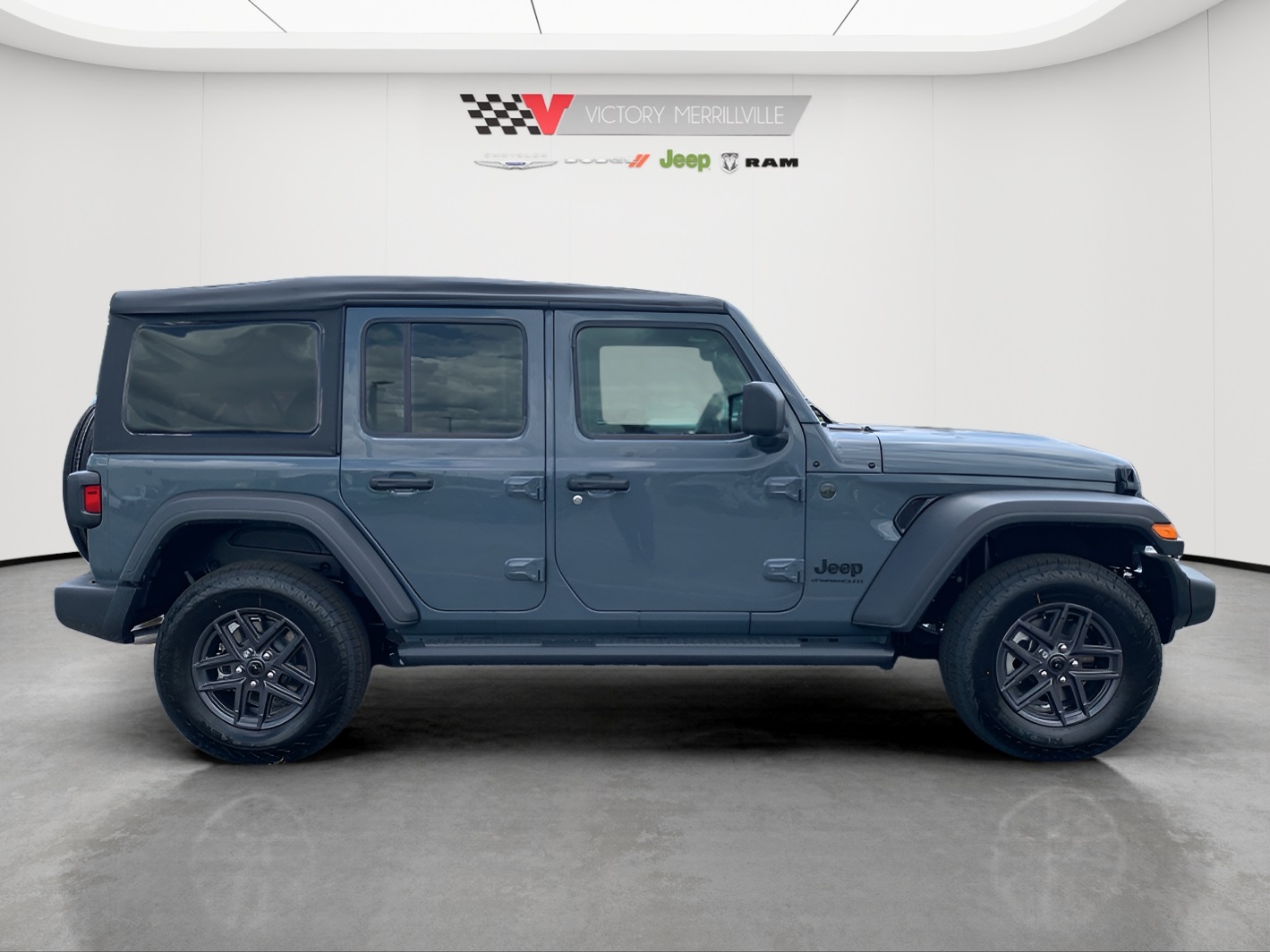 2025 Jeep Wrangler Sport S photo 5