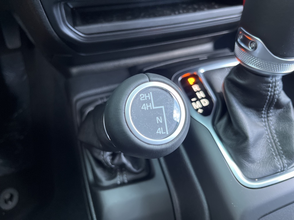 2025 Jeep Gladiator Sport photo 37