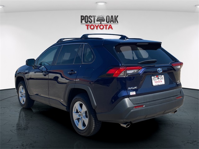2021 Toyota RAV4 XLE photo 4