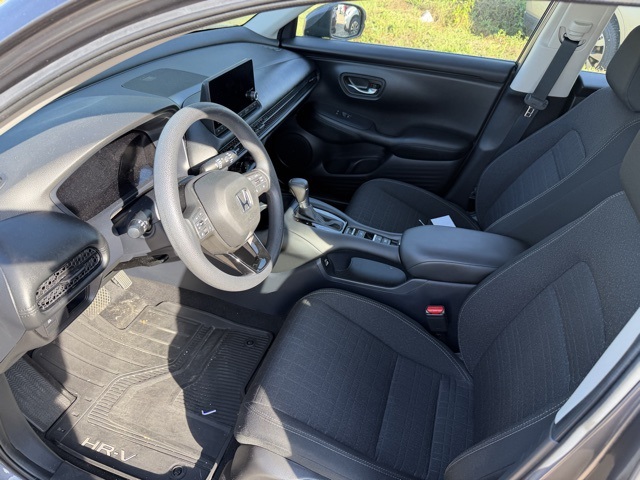 2023 Honda HR-V LX photo 3