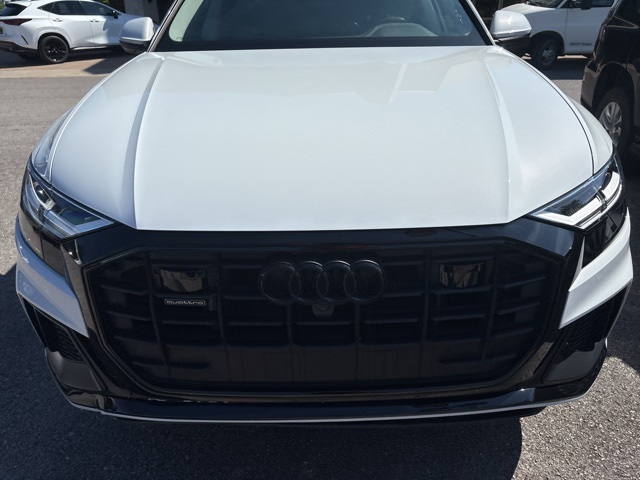2022 Audi Q8 55 Premium Plus photo 4