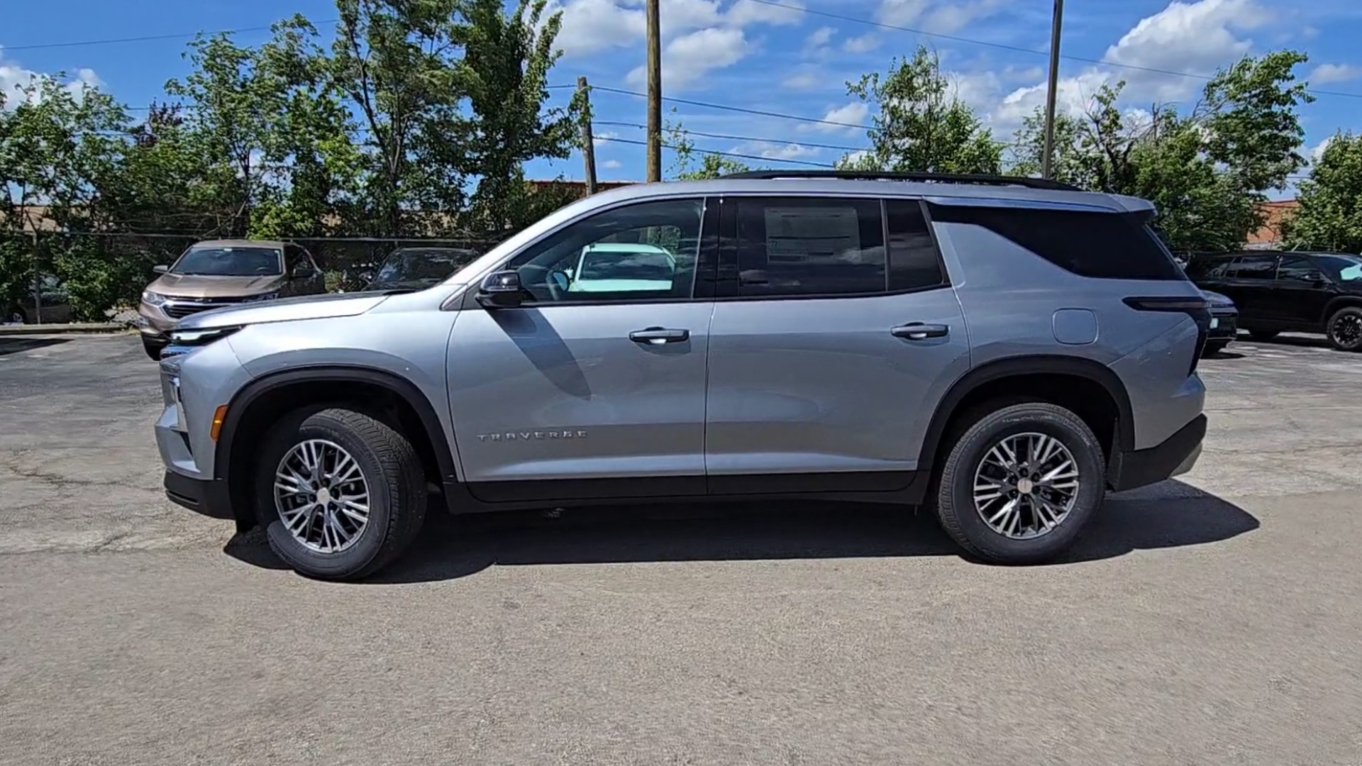 2025 Chevrolet Traverse photo 5