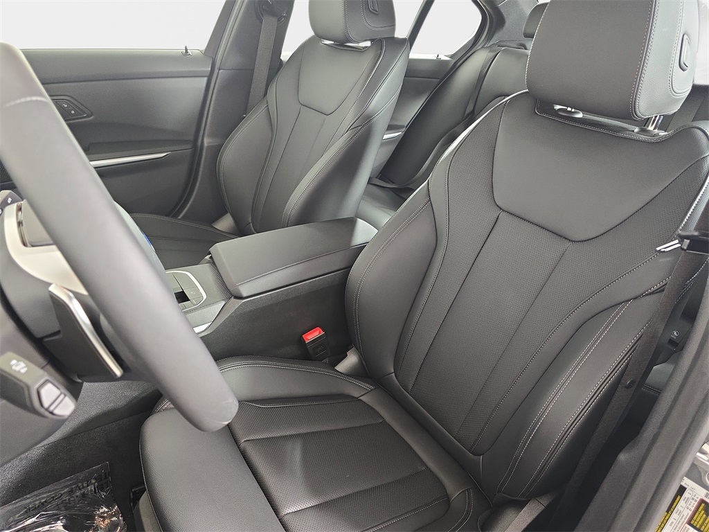 2025 Bmw 330i xDrive Sedan photo 14