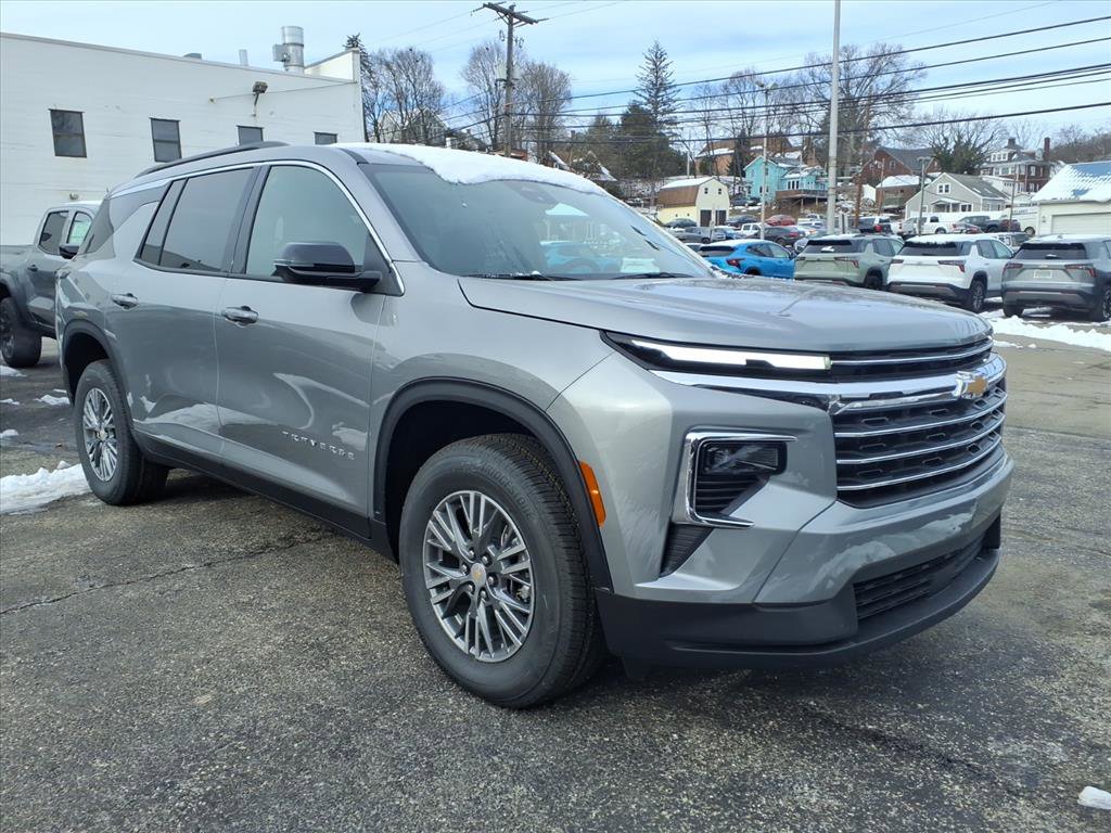 2026 Chevrolet Traverse LT's photo