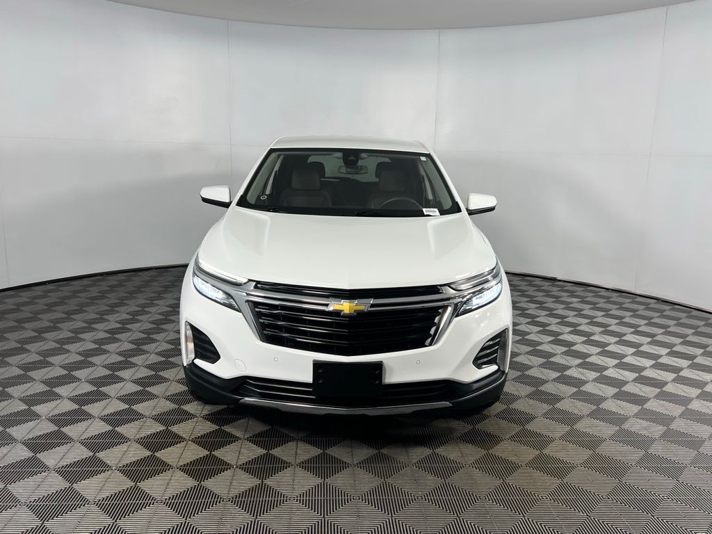 2023 Chevrolet Equinox LT photo 3