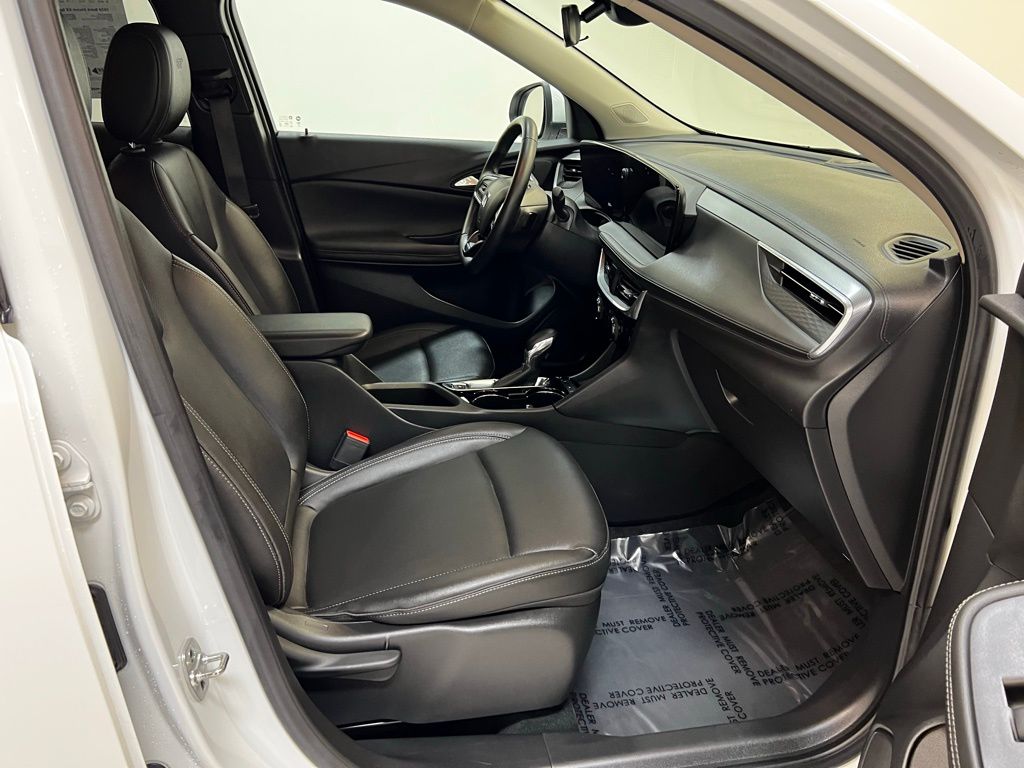 2024 Buick Encore GX Sport Touring photo 22
