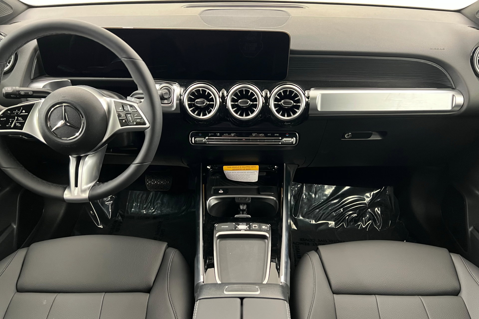 2026 Mercedes Benz GLB 250 4MATIC photo 13