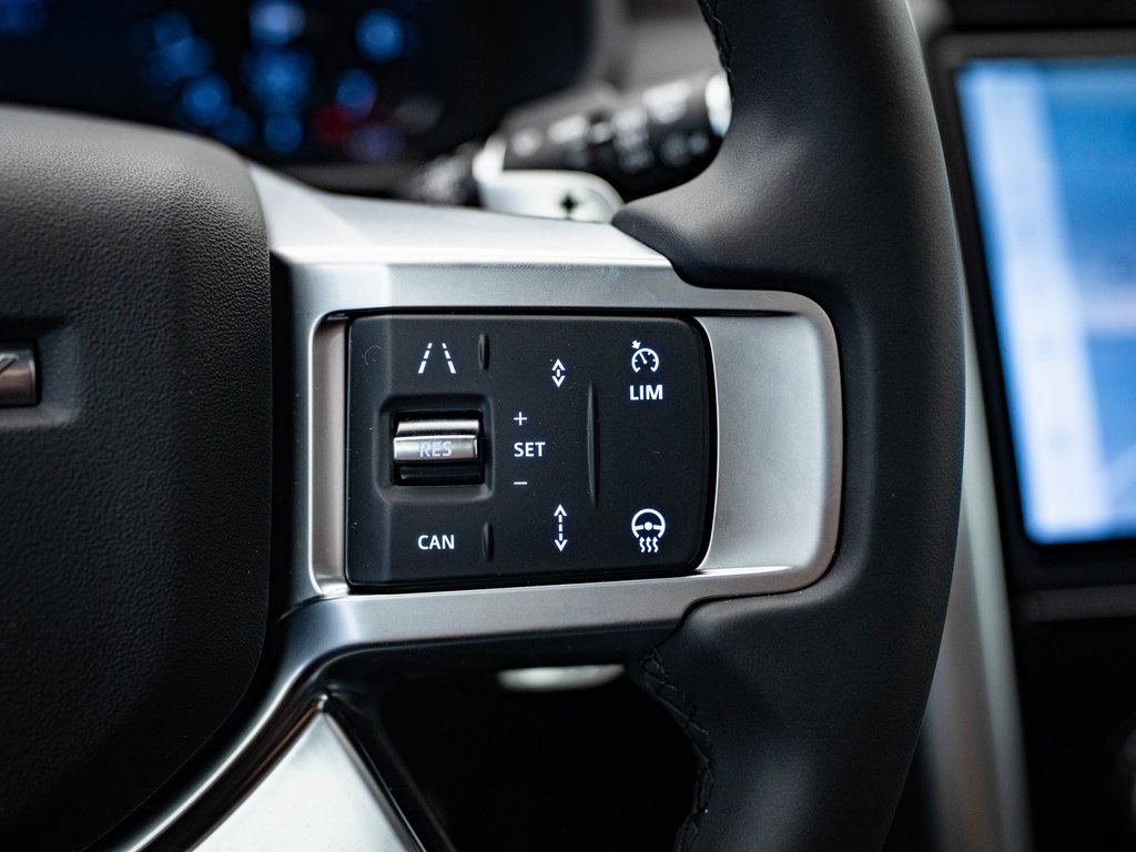 2025 Land Rover Discovery SE photo 26