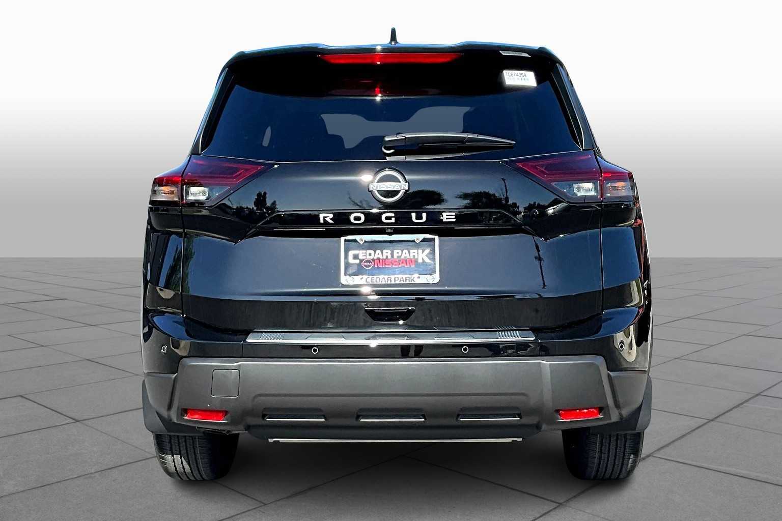 2026 Nissan Rogue SV photo 4