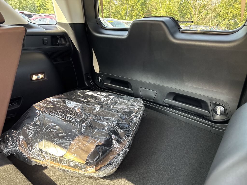 2025 Ford Bronco Sport Outer Banks photo 31