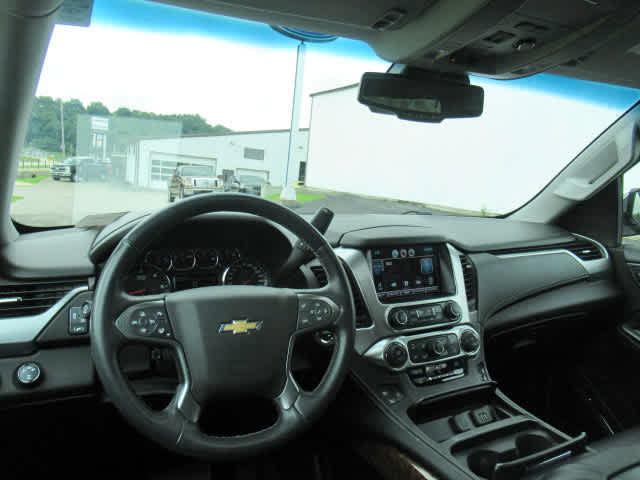 2015 Chevrolet Suburban LTZ photo 6