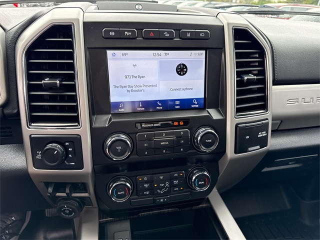 2021 Ford F-350 photo 19