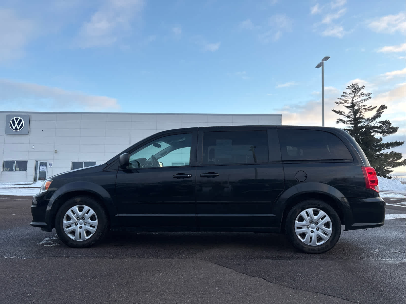 Used 2013 Dodge Grand Caravan SE with VIN 2C4RDGBG4DR782135 for sale in Hermantown, MN