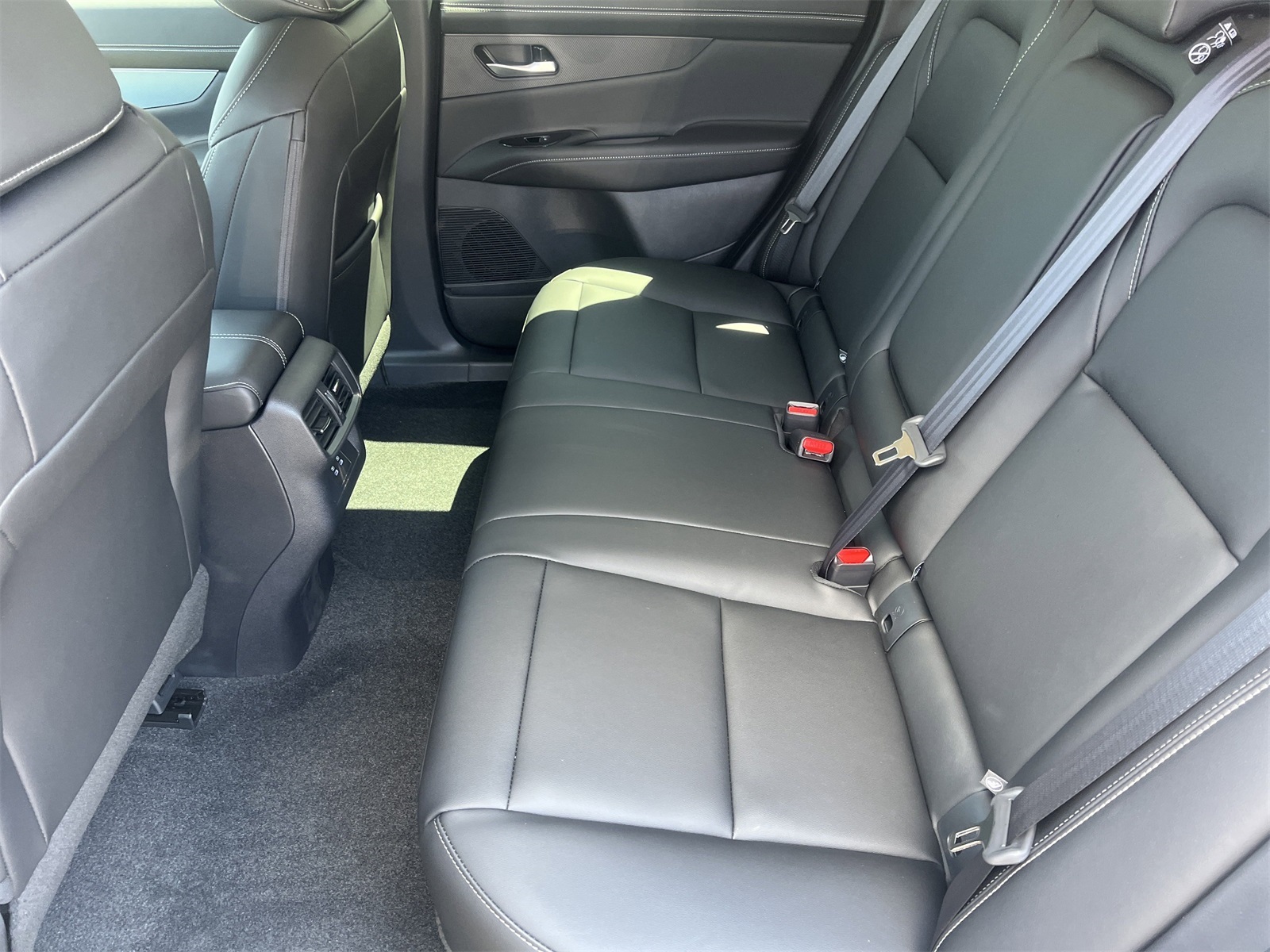 2025 Nissan Murano SL photo 18