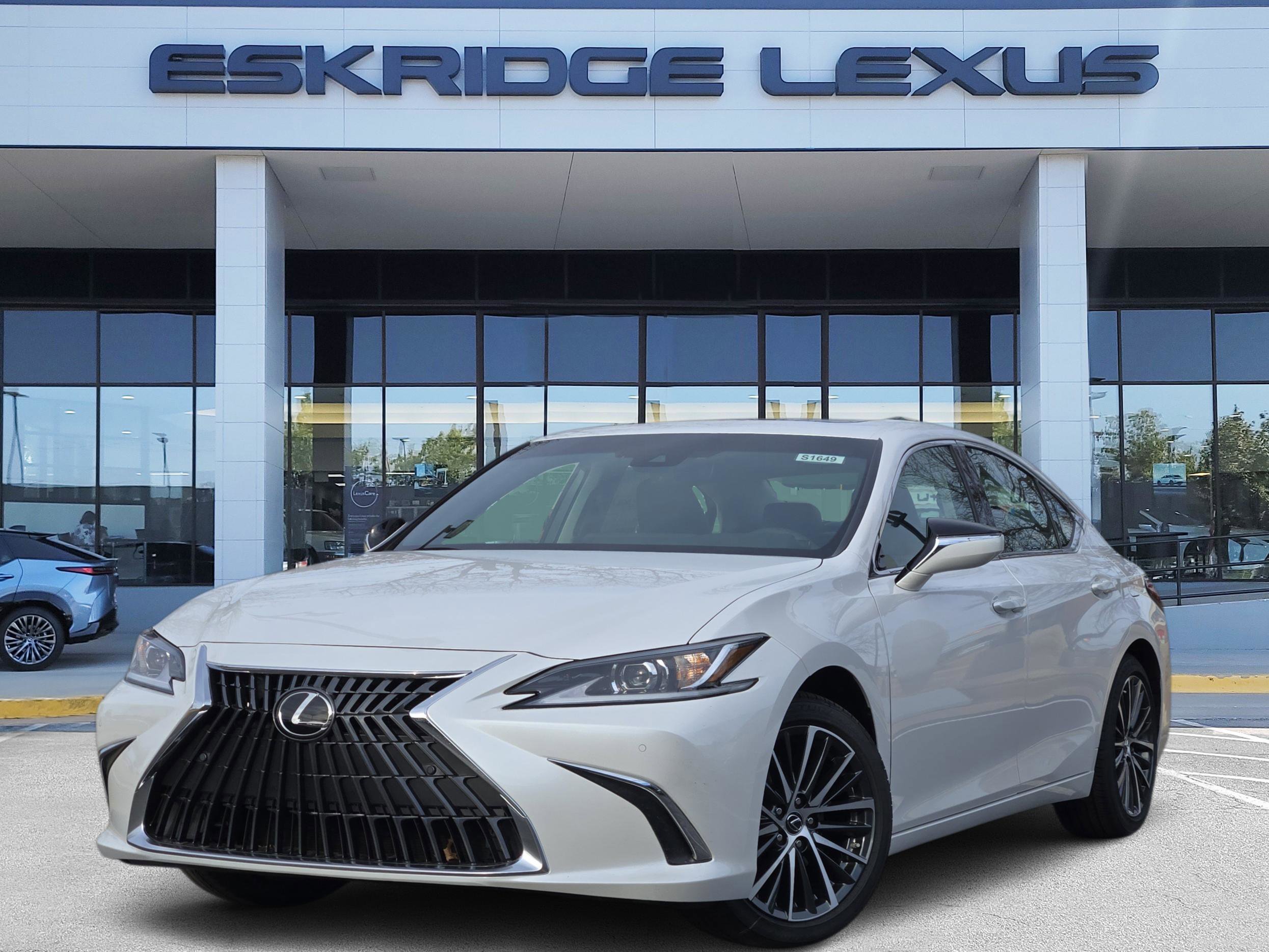 2025 Lexus ES 350's photo