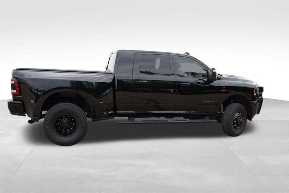 2024 Ram 3500 Laramie photo 4