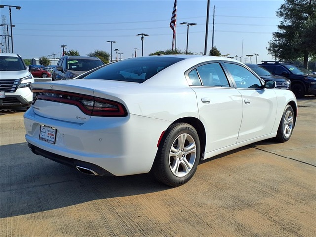 2022 Dodge Charger SXT photo 17