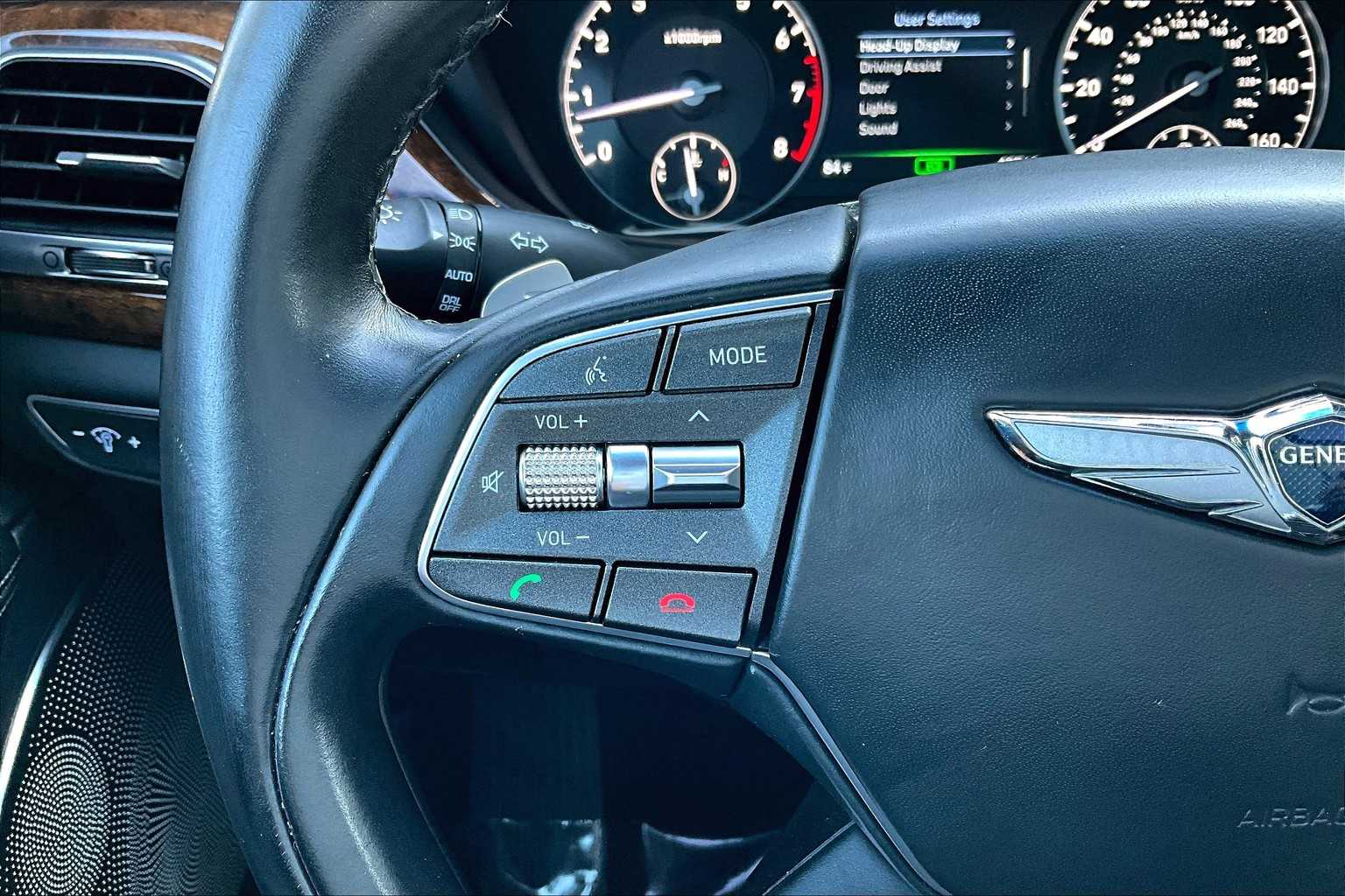 2017 Genesis G90 3.3T Premium photo 21
